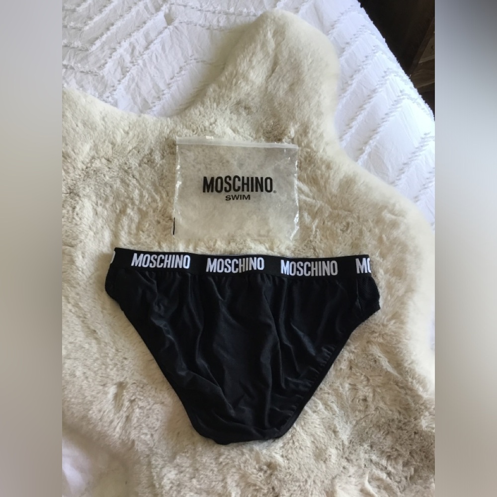 NWT Men’s Moschino Speedo Swim Briefs - Picture 5 of 9